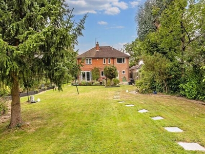 5 Bedroom Detached House For Sale In Horley, Surrey