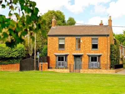 5 Bedroom Detached House For Sale In Milton Keynes, Northamptonshire