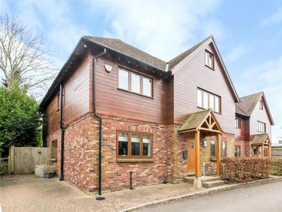 5 Bedroom Detached House For Sale In Romsey