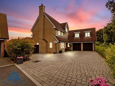 5 Bedroom Detached House For Sale In Wickford, Essex