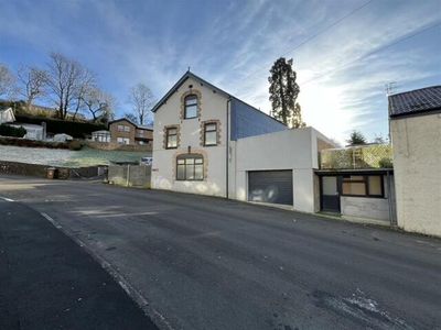 5 Bedroom House For Sale In Church Road, Risca