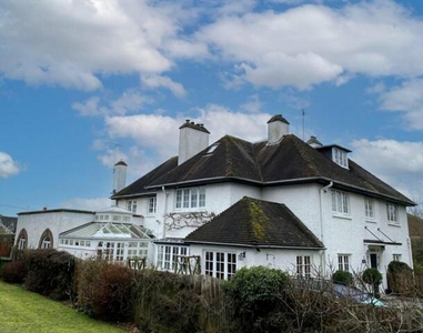 5 Bedroom Semi-detached House For Sale In Flackwell Heath, Buckinghamshire