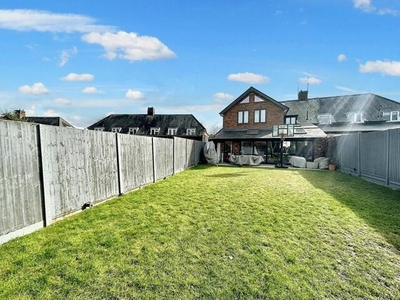 5 Bedroom Semi-detached House For Sale In Shenley