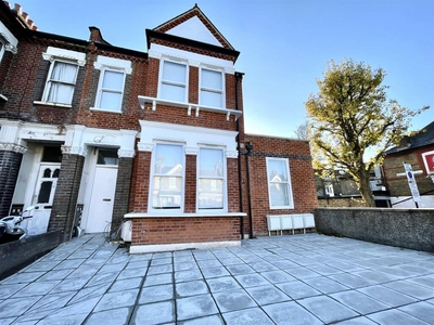 1 bedroom house share for rent in Lordship Lane, Tottenham, N17