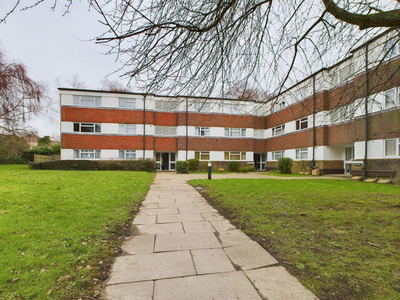 2 Bedroom Apartment For Sale In Horsham, West Sussex