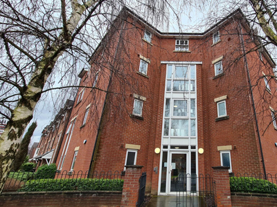 2 bedroom flat for rent in Chorlton Road, Hulme, Manchester. M15 4JG, M15