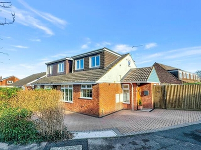 2 Bedroom Semi-detached Bungalow For Sale In Southampton