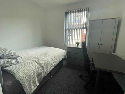 1 bedroom house share for rent in Thornycroft Road, Wavertree - 1 ROOM AVAILABLE - STUDENT ROOM, L15