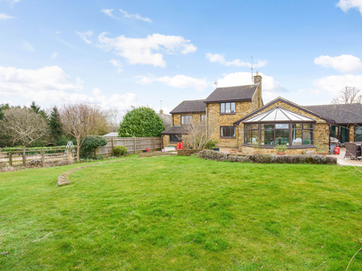 4 bedroom property for sale in Clifton, Oxfordshire, OX15