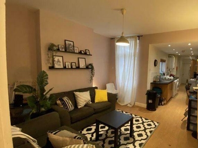 2 bedroom flat for rent in 80 Exeter Road, Selly Oak, Birmingham, B29