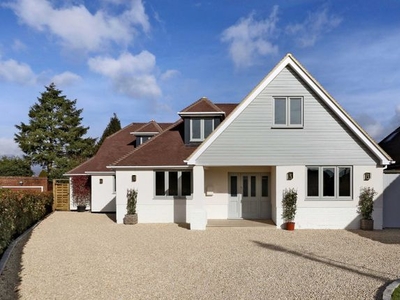 Country house for sale in Joiners Close, Chalfont St. Peter SL9