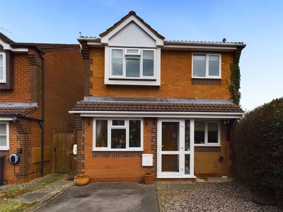 Detached house for sale in Bearcroft Avenue, Great Meadow, Worcester, Worcestershire WR4