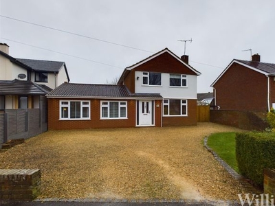 Detached house for sale in Crosland Road, Bedgrove, Aylesbury HP21