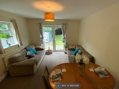 Detached house to rent in Ashenden Rd, Guildford GU2
