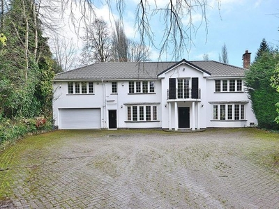 Detached house to rent in Harborne Road, Edgbaston, Birmingham B15