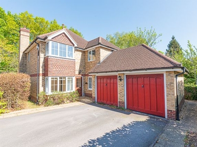 Detached house to rent in Smalley Close, Wokingham RG41