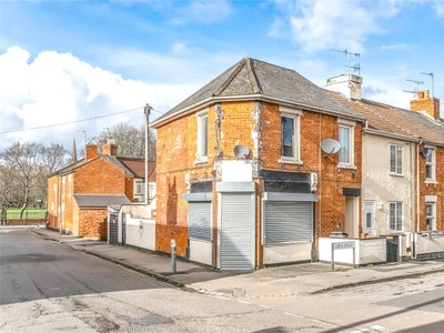 End terrace house to rent in Lorne Street, Swindon, Wiltshire SN1