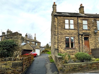 End terrace house to rent in Park Road, Thackley, Bradford BD10