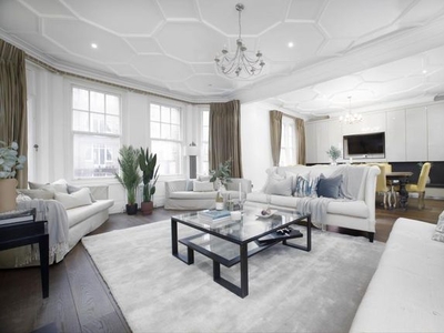 Flat for sale in Oakwood Court, Abbotsbury Road, Kensington W14