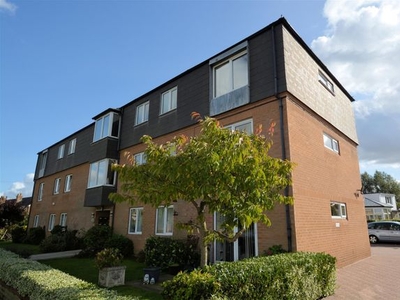 Flat for sale in The Courtneys, Selby YO8
