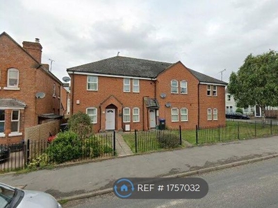 Flat to rent in Cubbington Road, Leamington Spa CV32