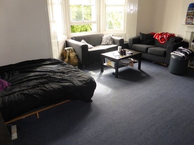 Flat to rent in Ditchling Rise, Brighton BN1