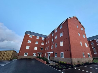 Flat to rent in Eliot Gardens, Coventry CV6