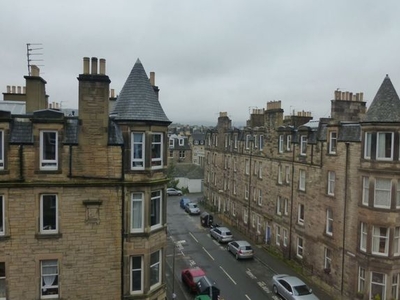 Flat to rent in Millar Crescent, Morningside, Edinburgh EH10