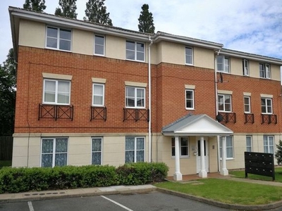 Flat to rent in Princes Gate, West Bromwich B70