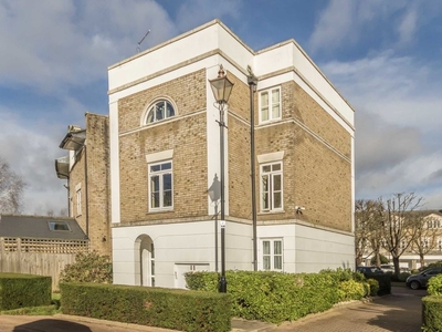 Huntingdon Gardens Chiswick, W4