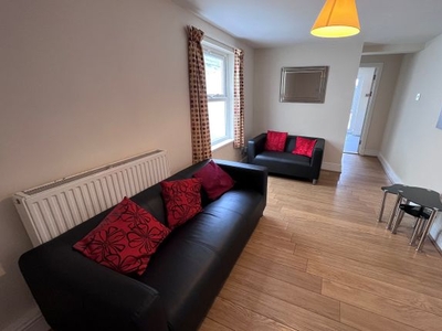 Shared accommodation to rent in St Helens Avenue, Swansea SA1