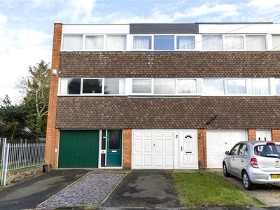 Terraced house to rent in Merton Close, Oldbury B68