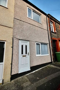Terraced house to rent in Mitchell Terrace, Treforest, Pontypridd CF37