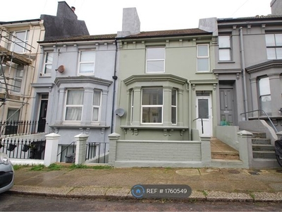 Terraced house to rent in St. Thomas's Road, Hastings TN34