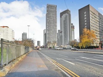 1 bedroom apartment for rent in Elizabeth Tower, Chester Road, Manchester, M15