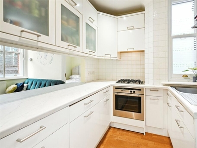 1 bedroom flat for rent in Cathedral Mansions,
Vauxhall Bridge Road, SW1V