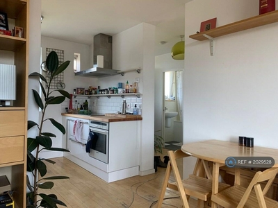 1 bedroom flat for rent in Stanway Court, London, N1