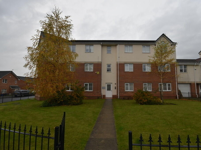 2 bedroom apartment for rent in Blueberry Avenue, New Moston, M40 0GF, M40