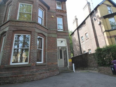 2 bedroom apartment for rent in Croxteth Road, Liverpool, L8