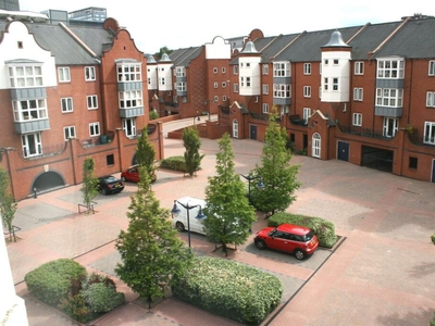 2 bedroom apartment for rent in Symphony Court, Sheepcote Street, B16