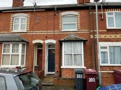 2 bedroom detached house to rent Reading, RG6 1PL