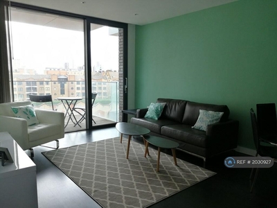 2 bedroom flat for rent in Alie Street, London, E1