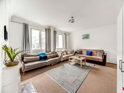 2 bedroom flat for rent in Hyde Park Square London W2