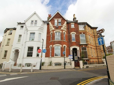 2 bedroom flat for rent in St Michaels Road, Bournemouth, Dorset, BH2