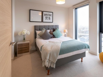 2 bedroom flat for rent in The Trilogy, Ellesmere Street, Manchester, M15