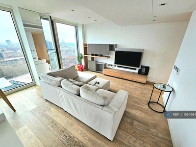 2 bedroom flat for rent in Upper Ground, London, SE1