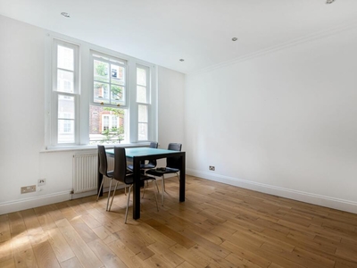 2 bedroom flat for rent in Vauxhall Bridge Road, London, SW1V