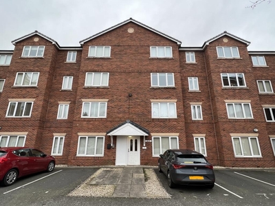 2 bedroom flat for rent in Woodsome Park, Gateacre, Liverpool, L25