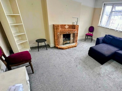 2 bedroom property for rent in Imperial Close, North Harrow, HA2