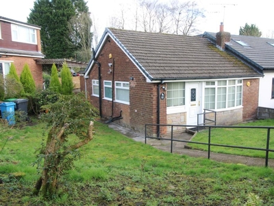 2 bedroom semi-detached bungalow for rent in Cambridge Road, Failsworth, M35